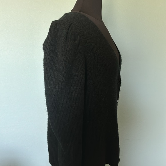 One state black puffed sleeve sweater. - Picture 4 of 6